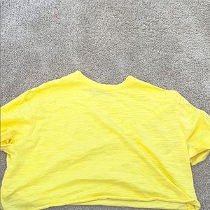 Yellow cropped t-shirt